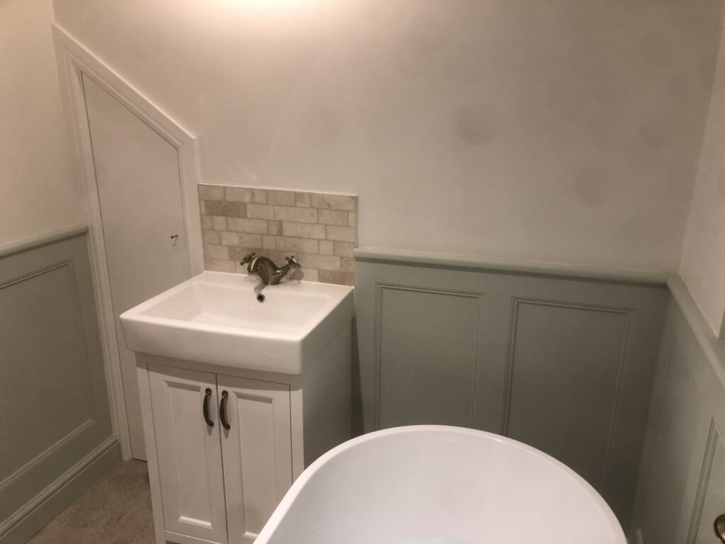 bathroom_photo